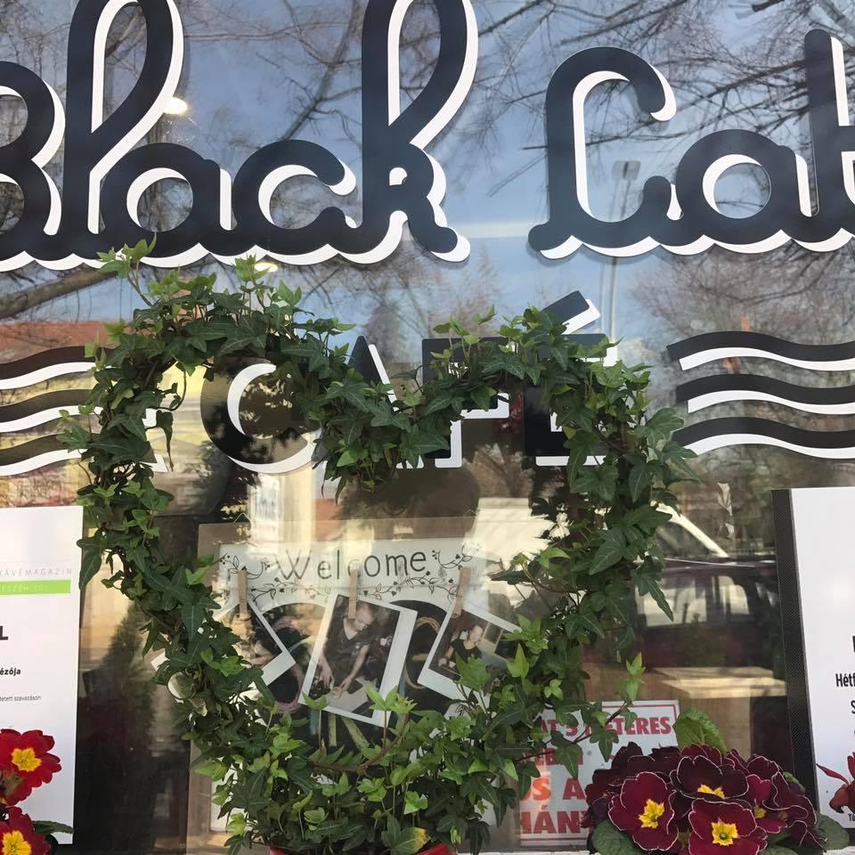 Photo: Facebook @blackcatcafeszolnok
