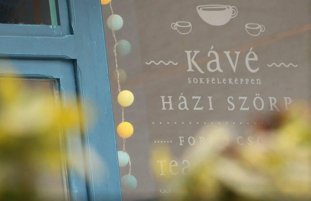 Photo: Facebook @2spont