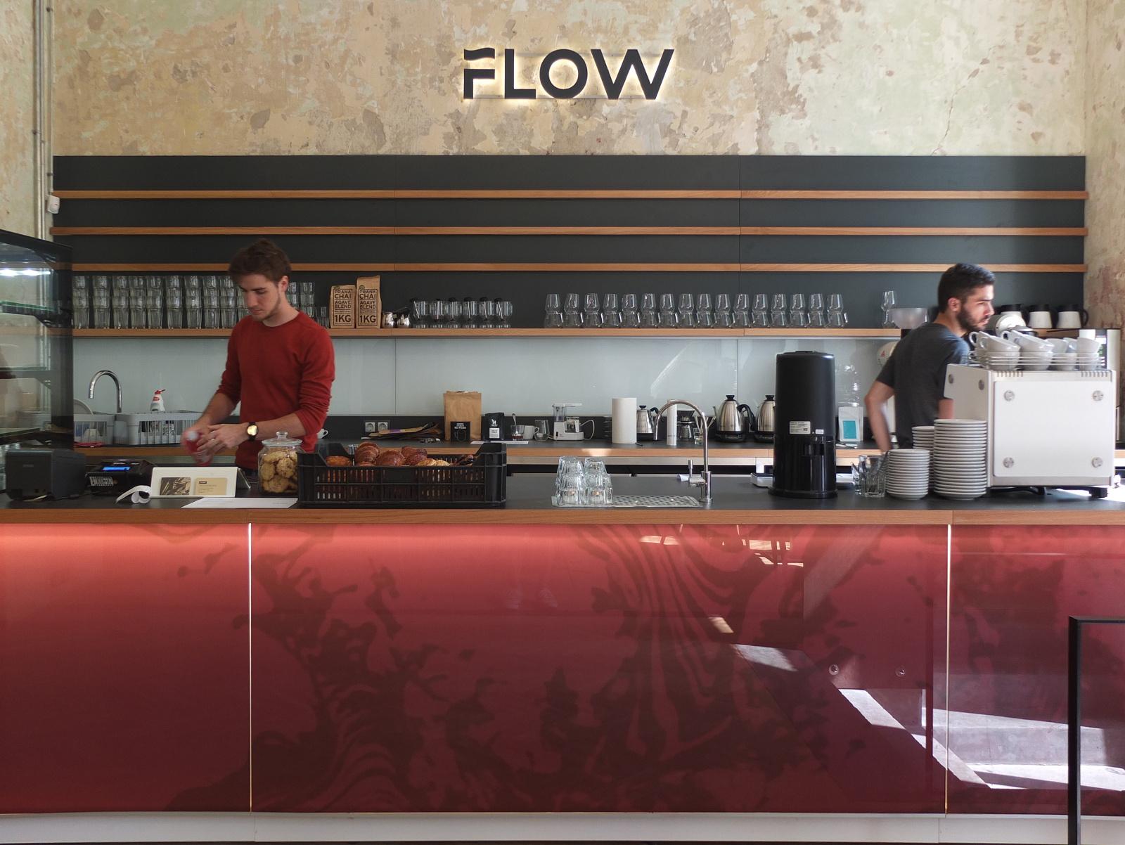 flow specialty coffee bar & bistro