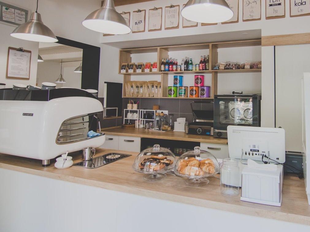 Photo: Facebook @manookakavezo